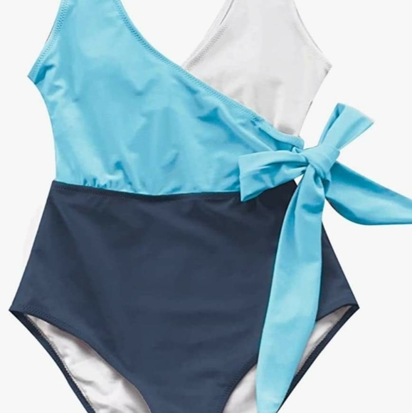 CUPSHE Women's One Piece Swimsuit Wrap Color Block Tie Side Bathing Suit Light - Picture 2 of 6